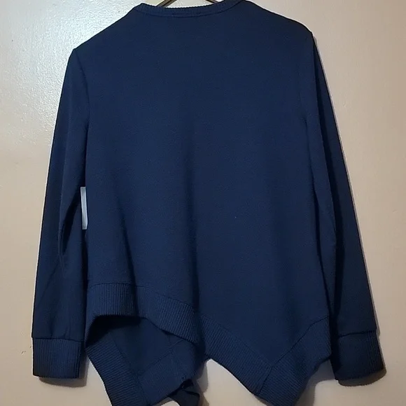 1. STATE Lunar Navy Asymmestrical Hem Sweater NWT SIZE SMALL - Picture 3 of 7